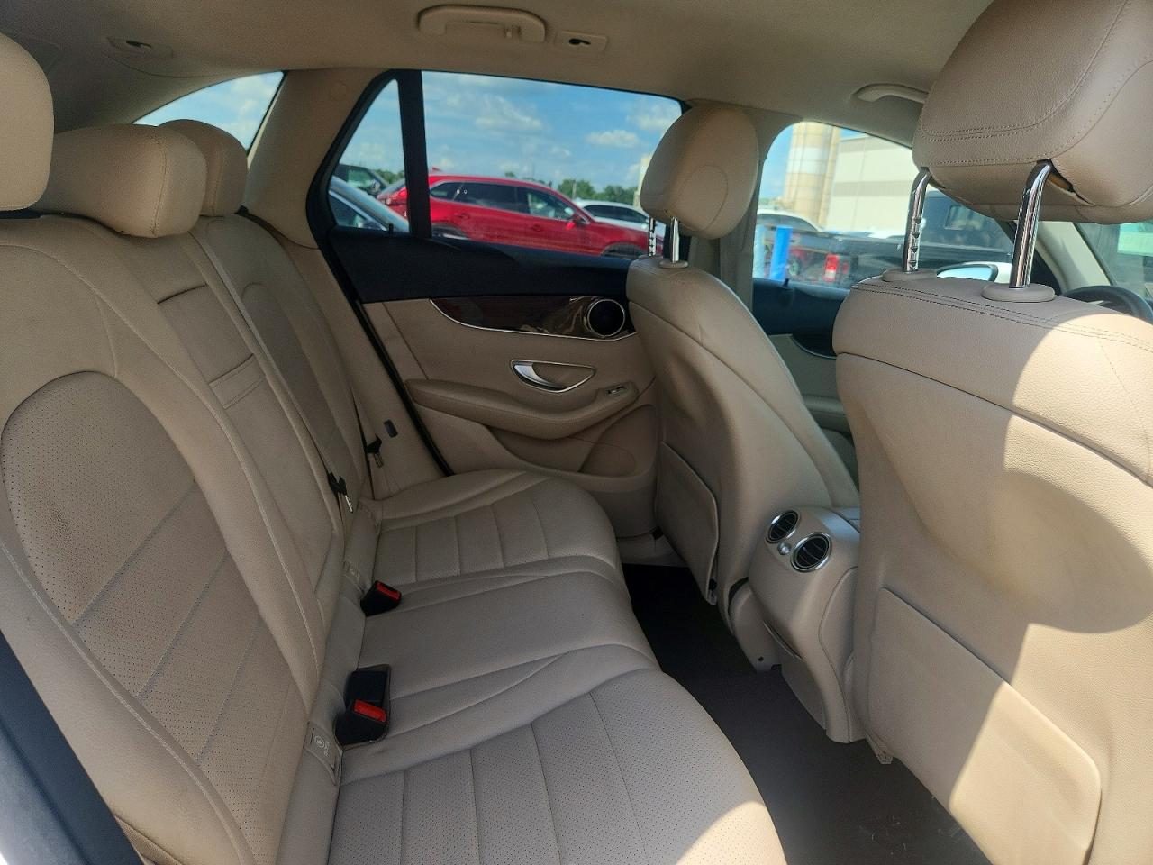 2020 MERCEDES-BENZ GLC GLC300
