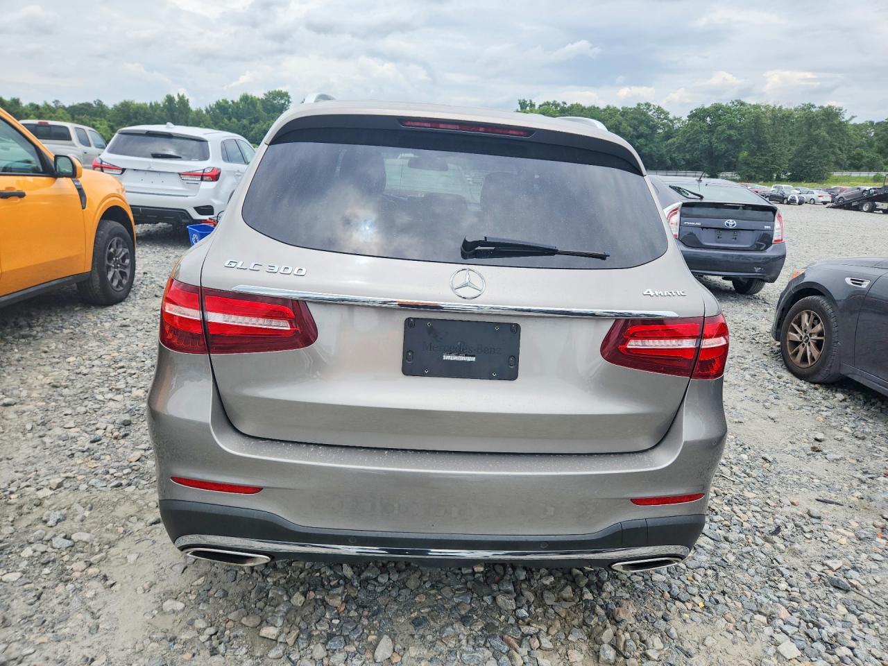 2019 MERCEDES-BENZ GLC GLC 300-4M