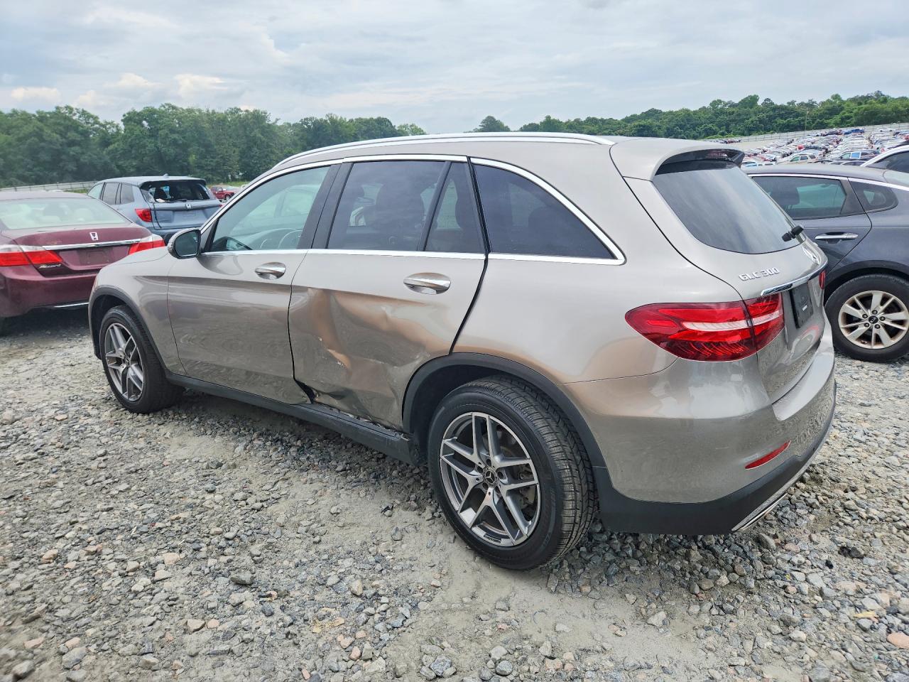 2019 MERCEDES-BENZ GLC GLC 300-4M