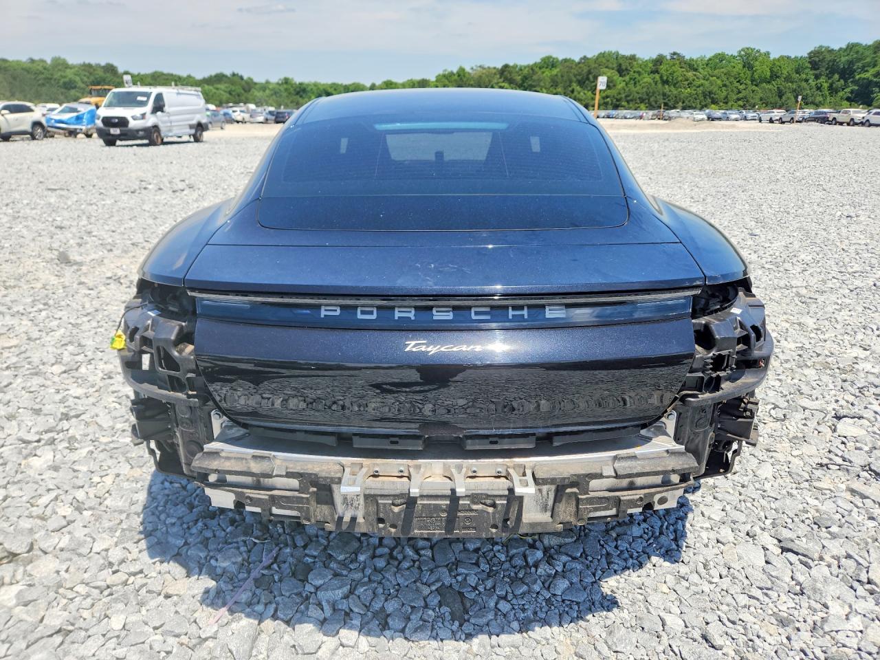 2022 PORSCHE TAYCAN