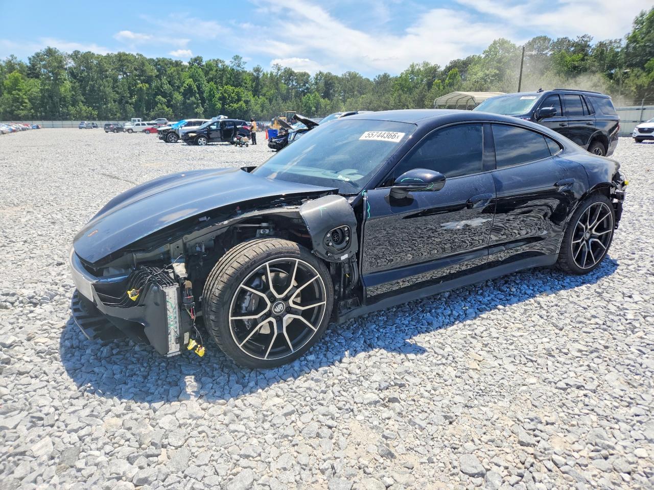 2022 PORSCHE TAYCAN