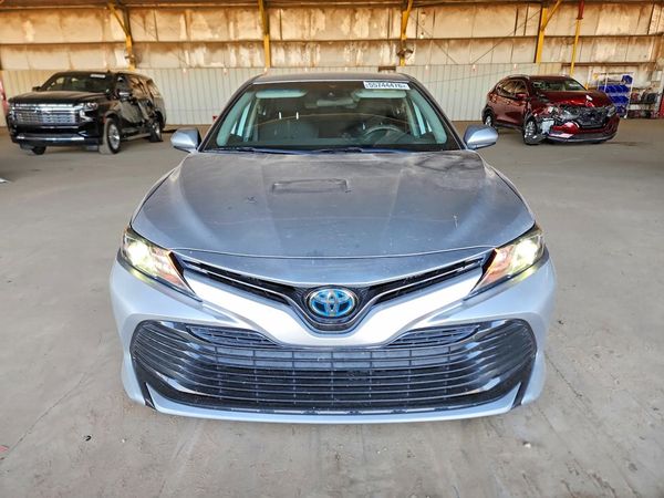 2020 TOYOTA CAMRY LE Hybrid