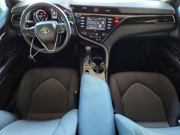 2020 TOYOTA CAMRY LE Hybrid