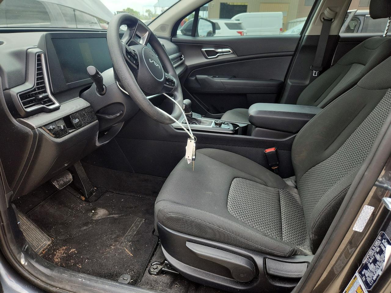 2025 KIA SPORTAGE LX