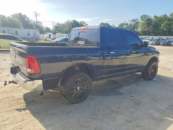 2013 RAM 1500 SLT