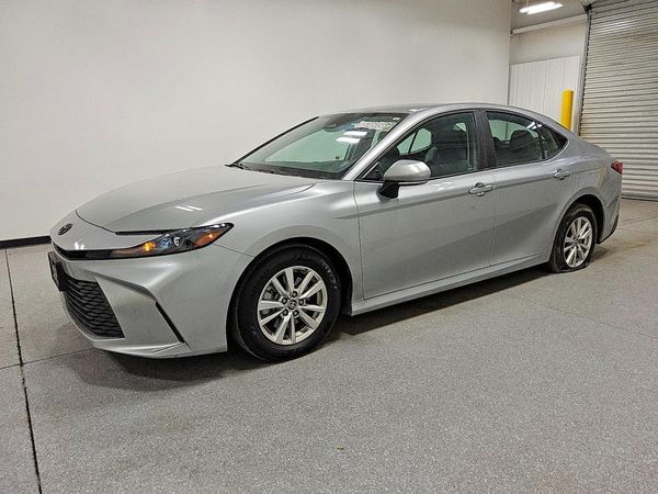 2026 TOYOTA CAMRY