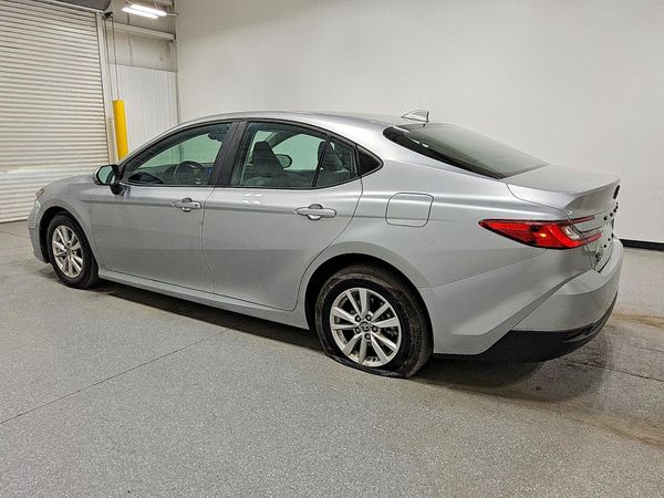 2026 TOYOTA CAMRY