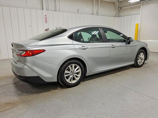 2026 TOYOTA CAMRY