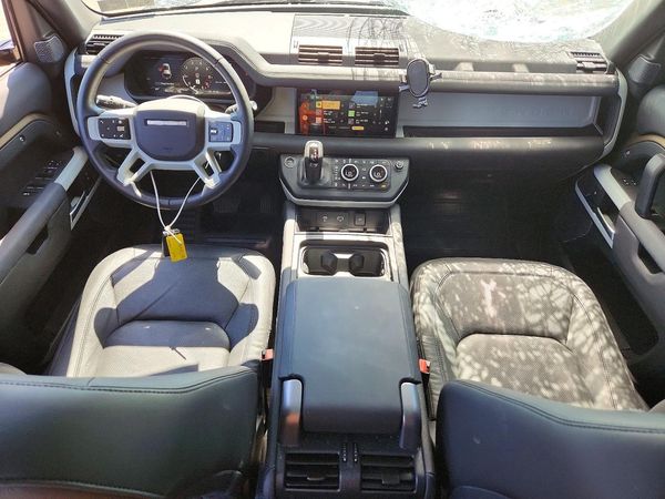 2024 LAND ROVER DEFENDER 110 S