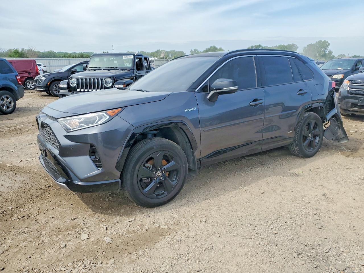 2020 TOYOTA RAV4 XSE HV