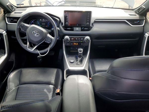 2020 TOYOTA RAV4 XSE HV