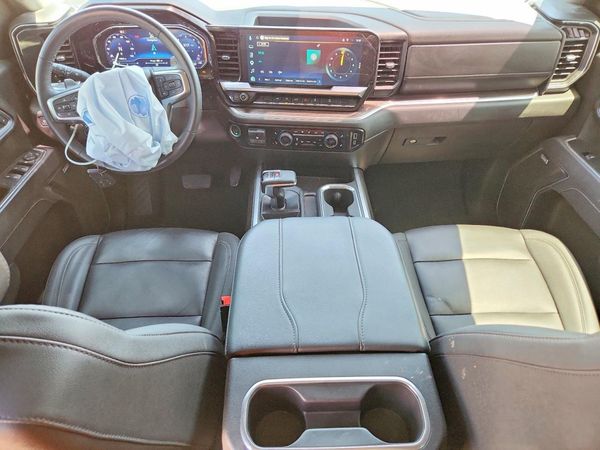 2025 CHEVROLET SILVERADO RST
