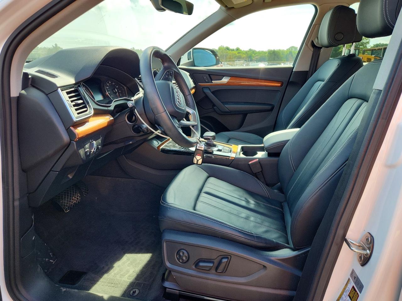 2023 AUDI Q5 quattro Premium