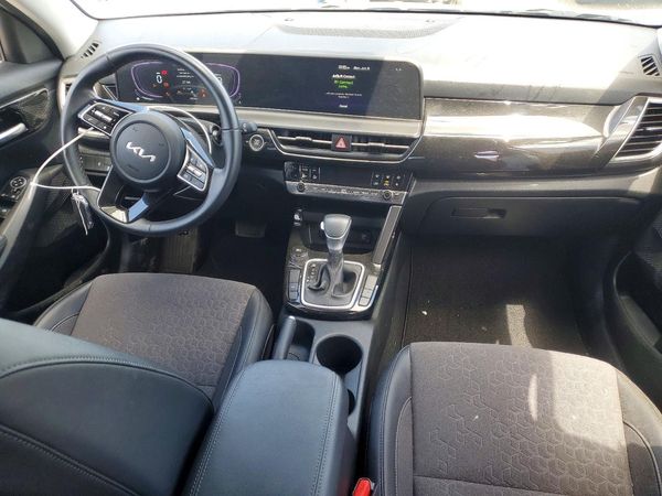 2025 KIA SELTOS S, X-Line