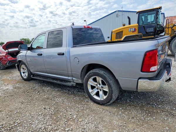 2022 RAM 1500 CLASSIC SLT