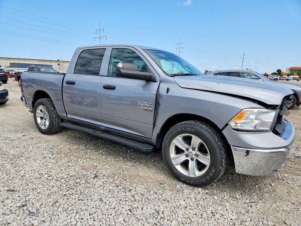 2022 RAM 1500 CLASSIC SLT