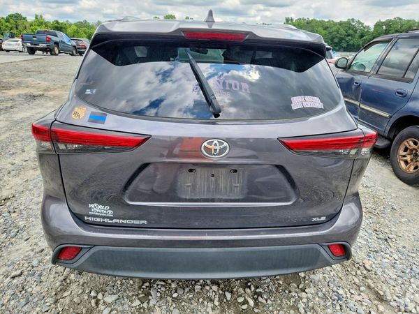 2021 TOYOTA HIGHLANDER XLE — DIRR
