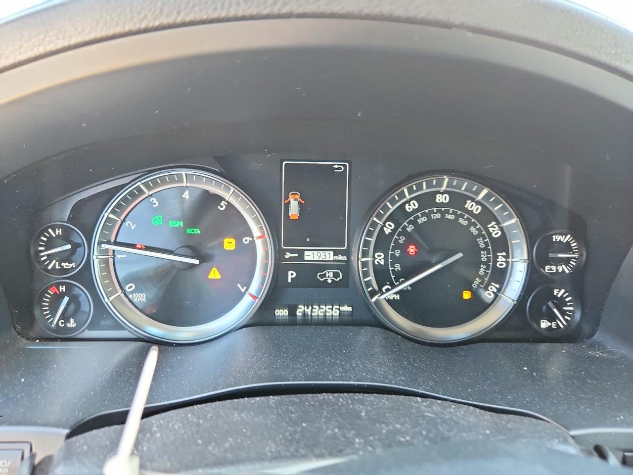 2016 LEXUS LX 570