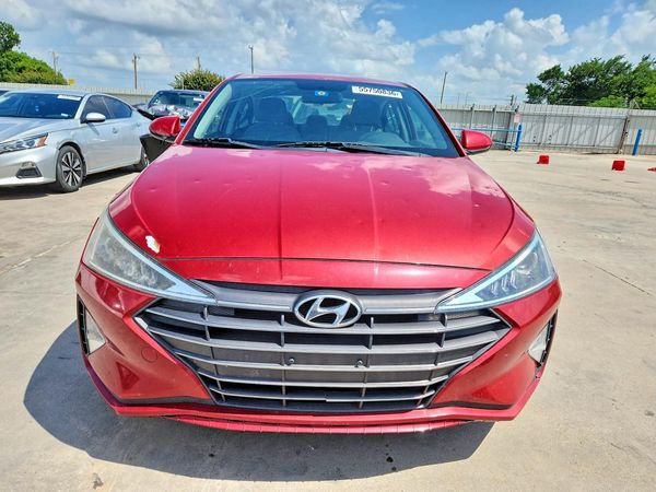 2019 HYUNDAI ELANTRA SE