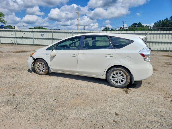 2012 TOYOTA PRIUS V TH