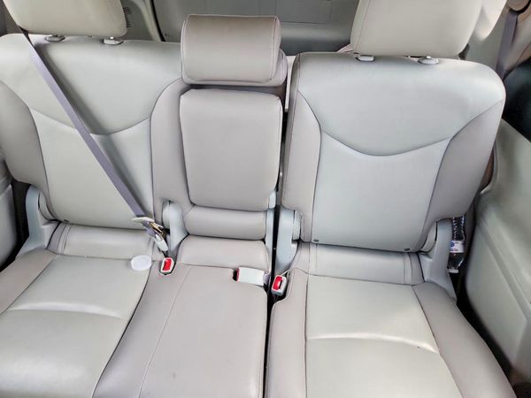 2012 TOYOTA PRIUS V TH