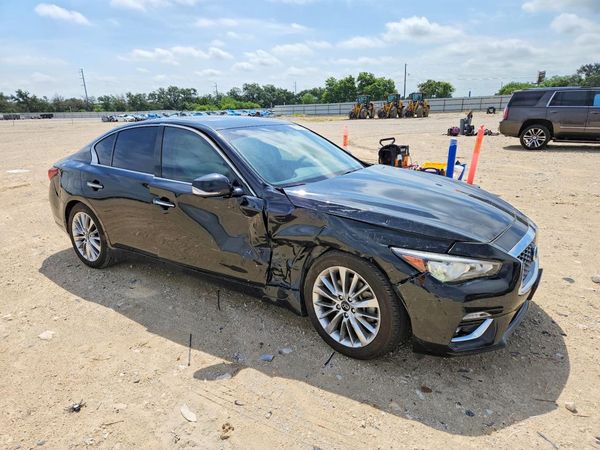 2021 INFINITI Q50 LUXE