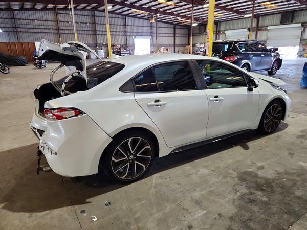 2022 TOYOTA COROLLA