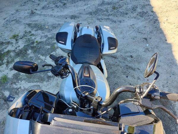 2025 HARLEY-DAVIDSON FLTRXSTSE