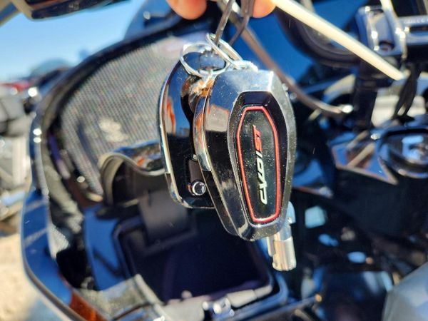 2025 HARLEY-DAVIDSON FLTRXSTSE