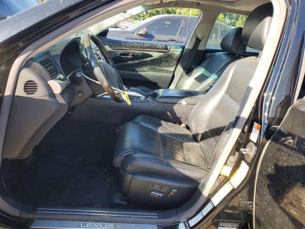 2016 LEXUS LS 460