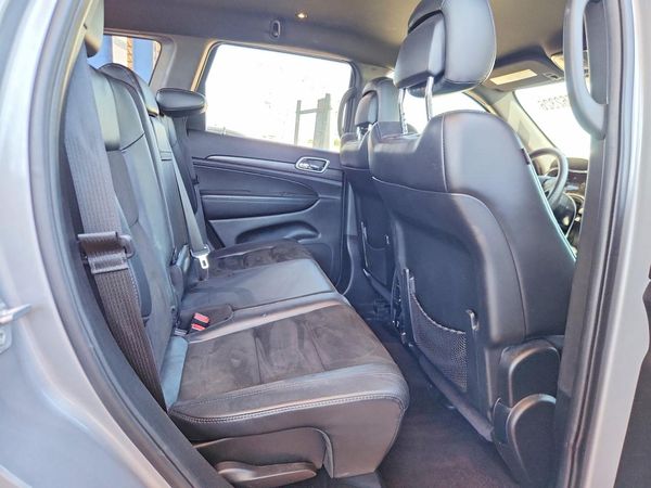 2018 JEEP GRAND CHEROKEE LAREDO 4X2