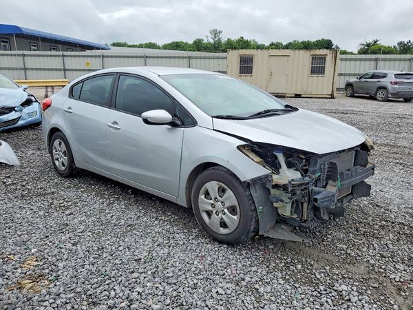 2016 KIA FORTE GL (Middle-Low Grade)