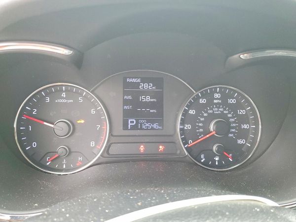 2016 KIA FORTE GL (Middle-Low Grade)