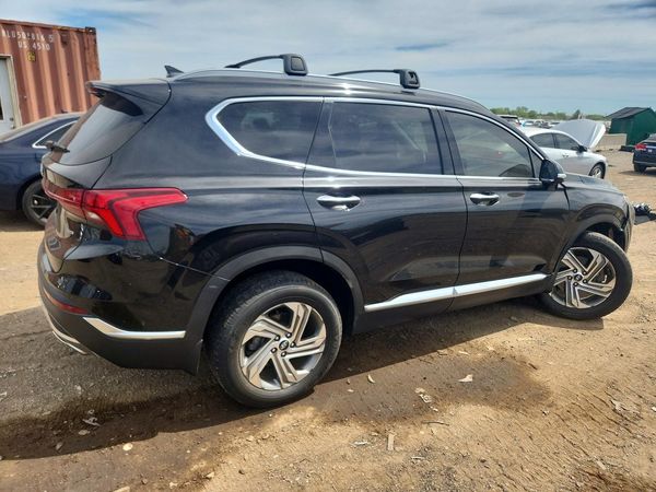 2021 HYUNDAI SANTA FE SEL w/ Convenience Pkg