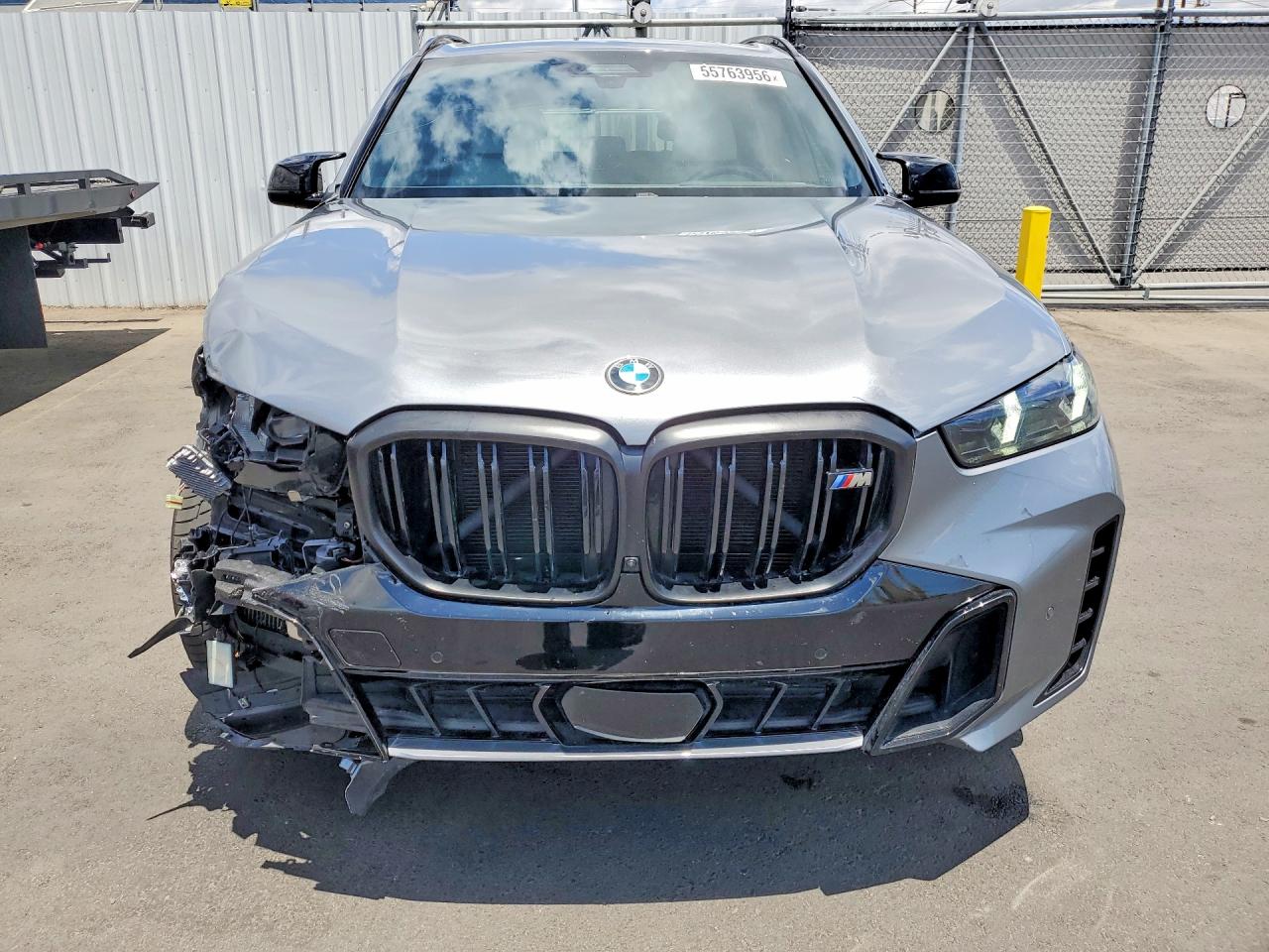 2024 BMW X5 M60i