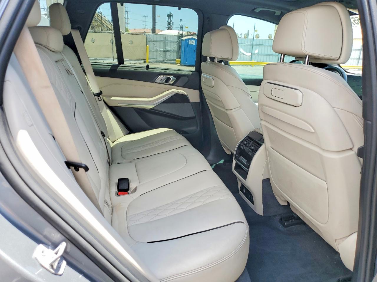 2024 BMW X5 M60i
