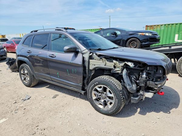 2019 JEEP CHEROKEE TRAILHAWK 4X4