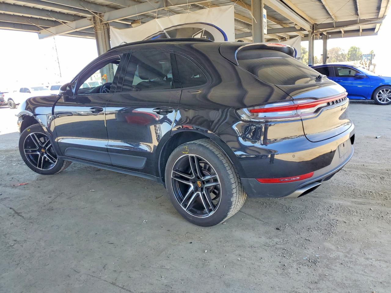 2021 PORSCHE MACAN Base