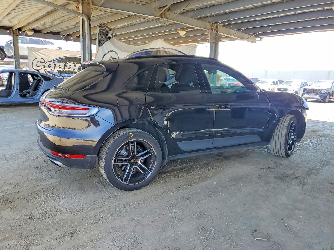 2021 PORSCHE MACAN Base