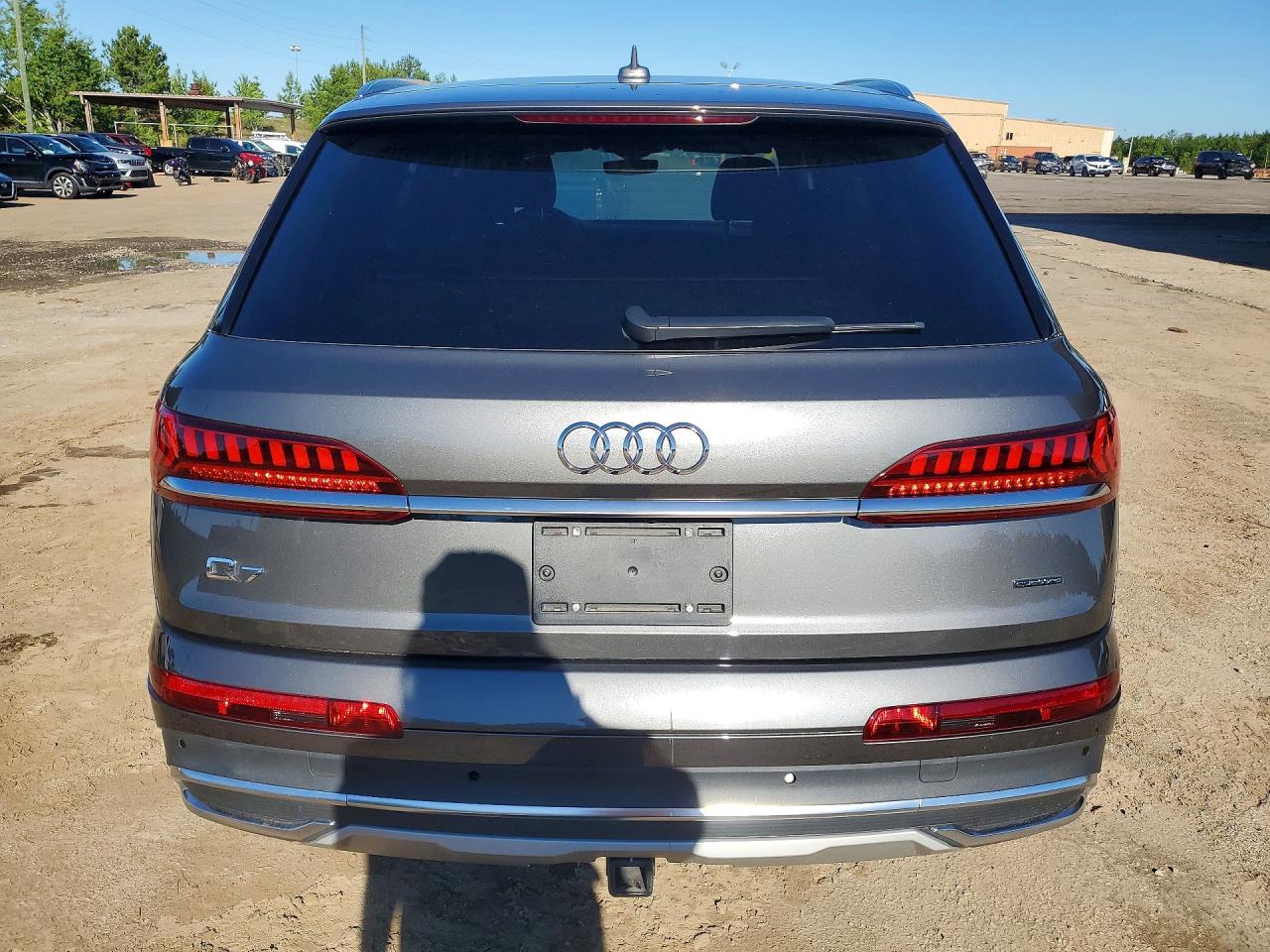 2023 AUDI Q7 quattro Premium Plus