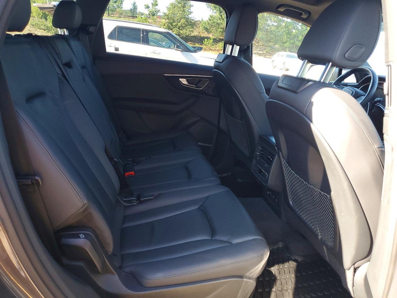 2023 AUDI Q7 quattro Premium Plus