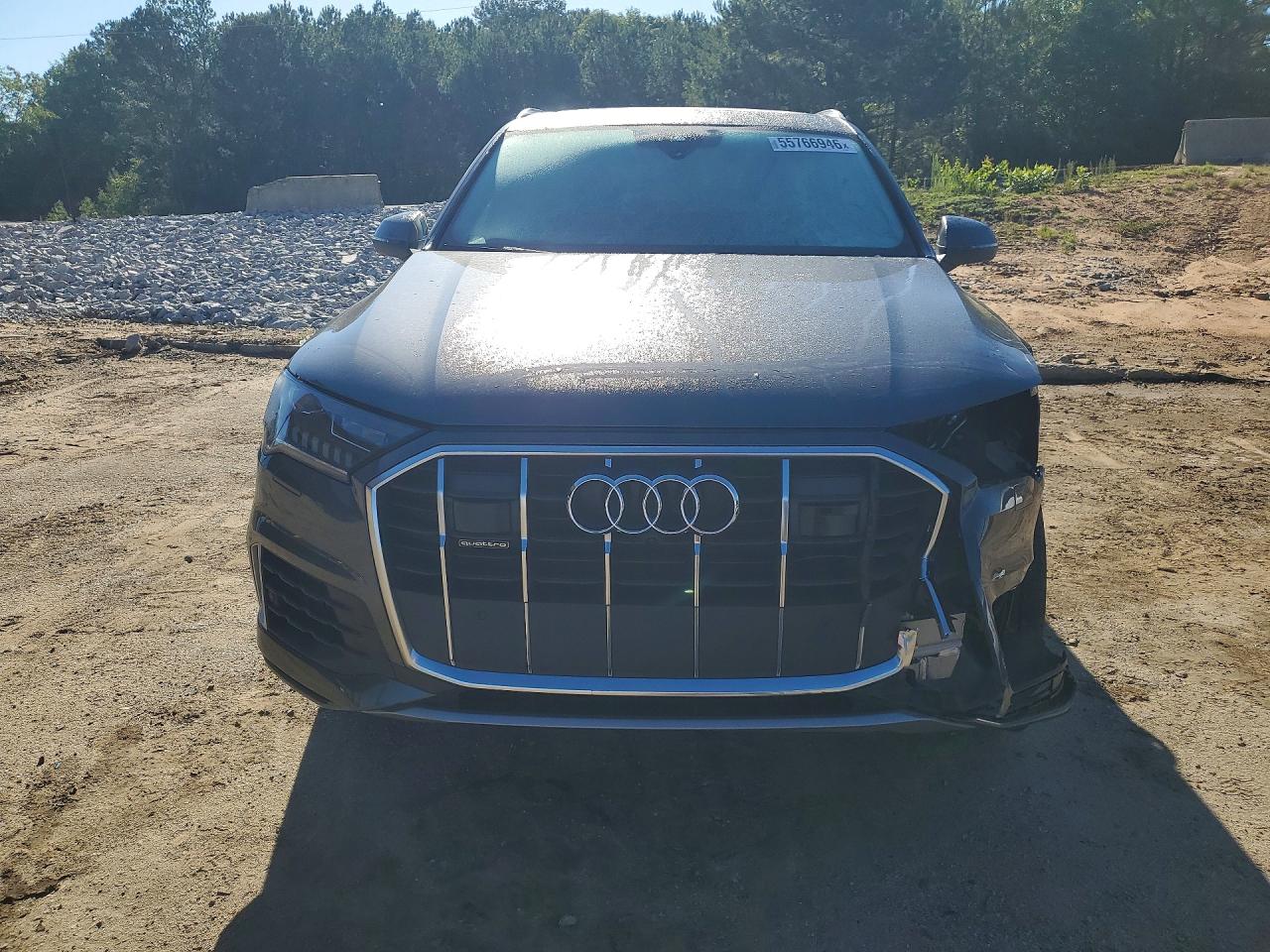 2023 AUDI Q7 quattro Premium Plus
