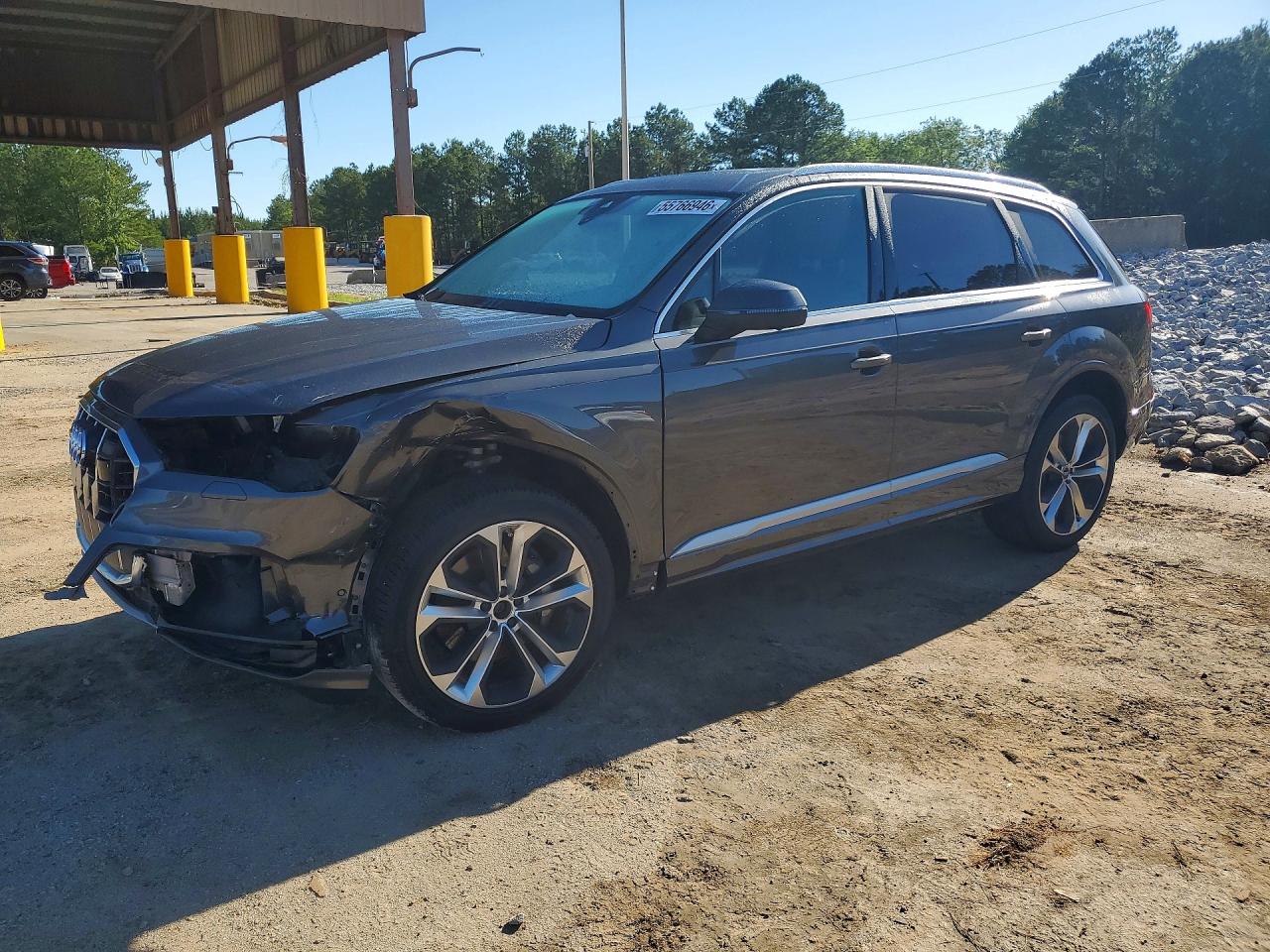 2023 AUDI Q7 quattro Premium Plus