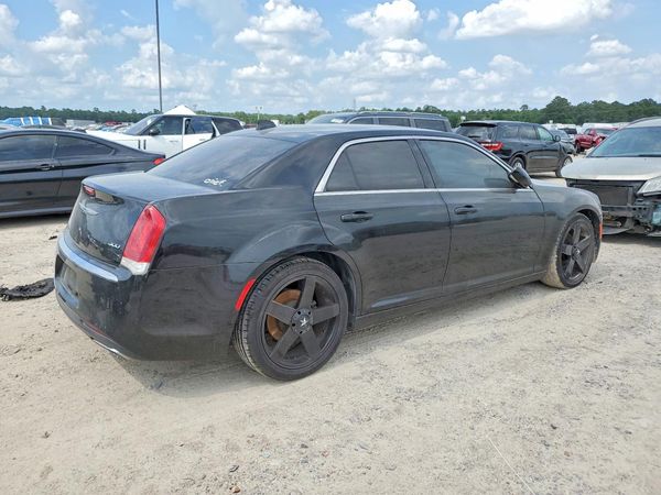 2016 CHRYSLER 300 Limited