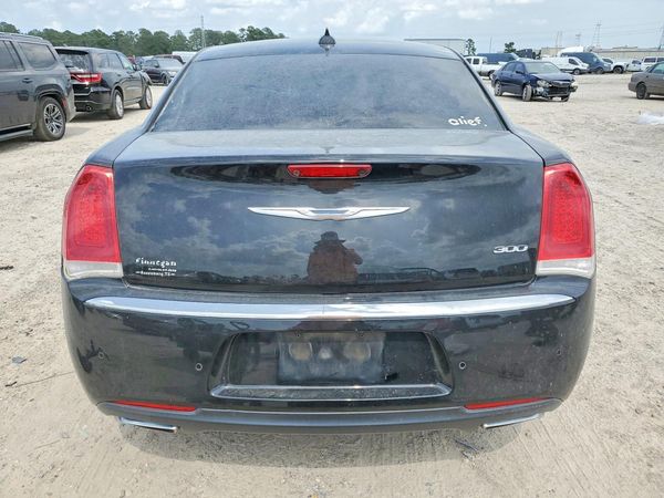 2016 CHRYSLER 300 Limited