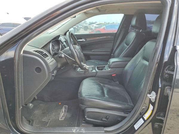 2016 CHRYSLER 300 Limited