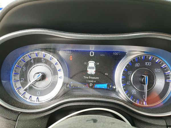 2016 CHRYSLER 300 Limited