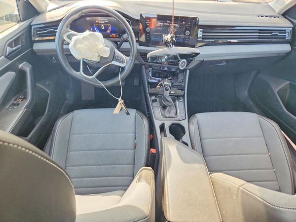 2025 VOLKSWAGEN JETTA