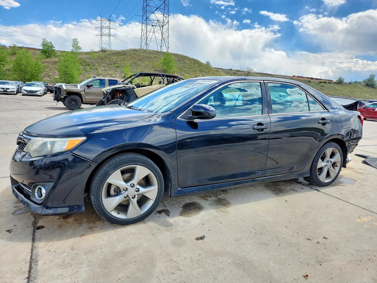 2012 TOYOTA CAMRY