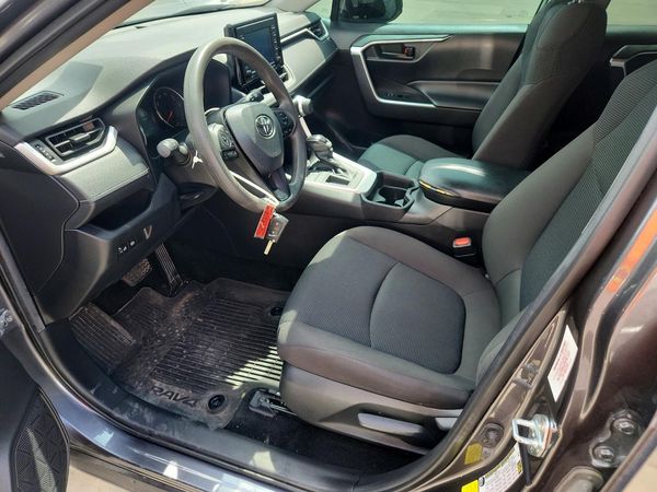2021 TOYOTA RAV4 LE